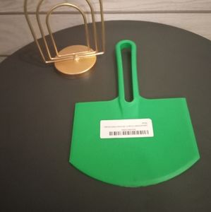 Brand New 5 Gallon Bucket Scraper scoop scrape